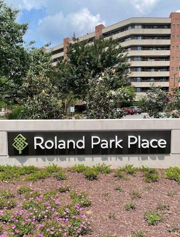 Roland Park Place - community