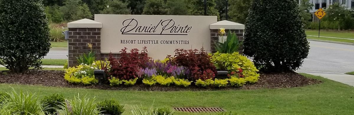 daniel pointe retirement community sign